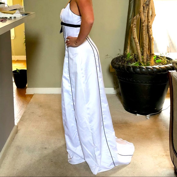 Masquerade bridal prom or formal full length gown. - Picture 1 of 6